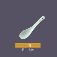 b739f0d28f3590395f6a9c3132fed272