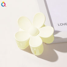 17579f6ed18a43f85f57ef85aecc2f1e