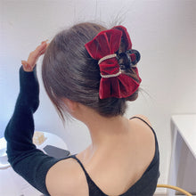 22f029aaa73072842a8767a62aca444b