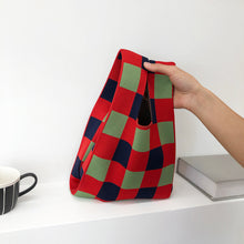 18261dde726c9e55927e5f5238614c33