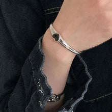 0d541f39dd47b241a0e7819663b77839