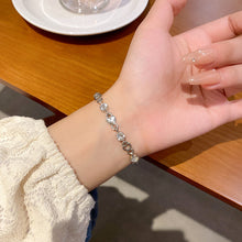 863ac211402b862075a9df3356b048c5