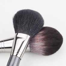 e21c6c406bba5df87dd1a2e7c05d7b06