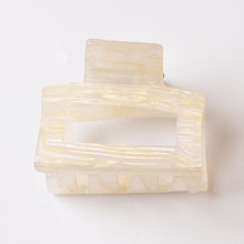 39c34650945156a71e7c757bfb2771d8