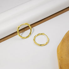 2d0d2697a67fbf0a3f29f2e3e806944c