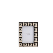 77f6bfef011d45ed4bfe5e7c33b1b09e