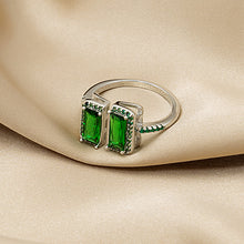 d12efa64abd4f2b2efba585c6f68b702