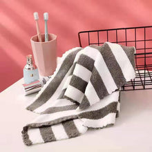 6125bc3b5fe90d3c9ab5cda061a9ecab