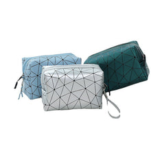 54d53df2854e026e0fbc83ba1422d035