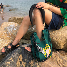 0d69d206f24e2222a926a88213437f79