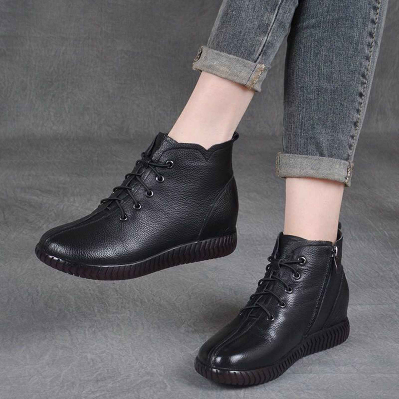 Wholesale Fashion Warm Korean Style Women Boots with Low Heels and